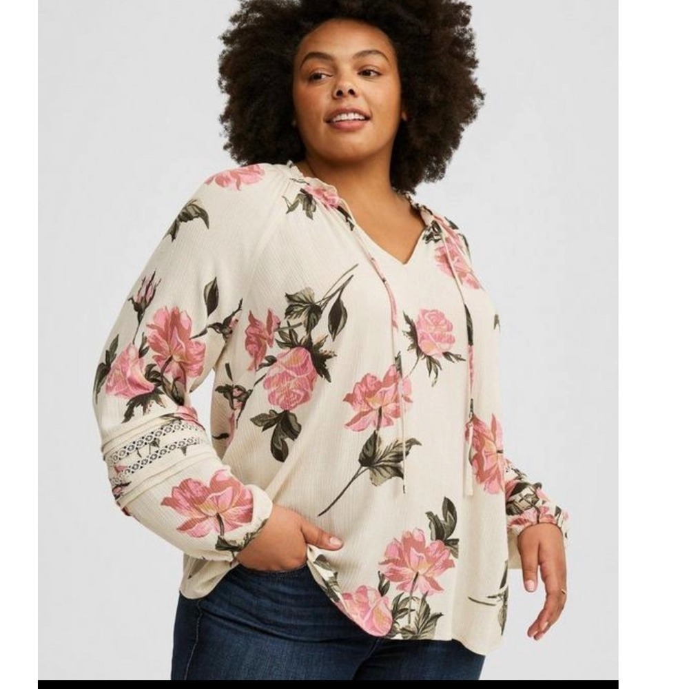 Torrid Floral Print Peasant‎ Blouse M/L Long Sleeve V Neck Bohemian Romantic